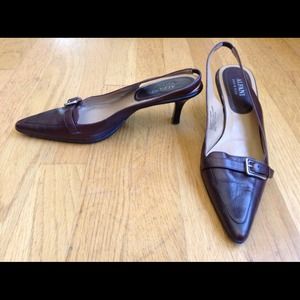 LEATHER👠ALFANI Brown Leather Slingbacks