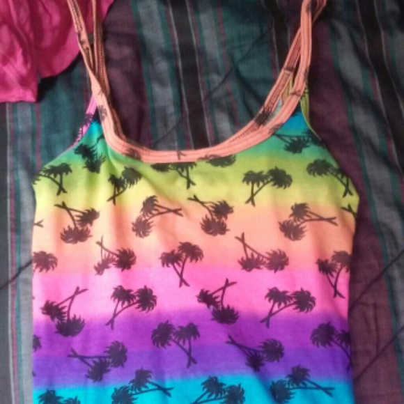Tank top - Picture 2 of 2