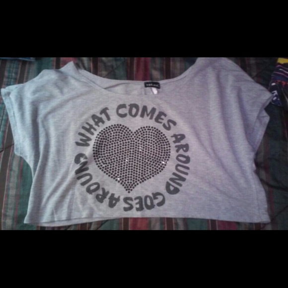 Top - Picture 2 of 2