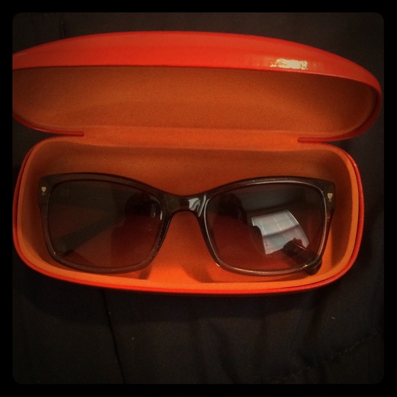💟REDUCED💟 Coach Poppy sunglasses