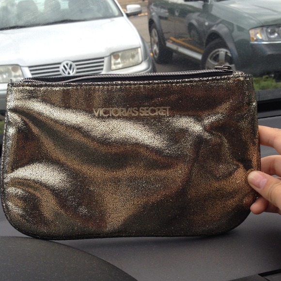 Victoria's Secret clutch!!