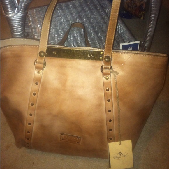 Patricia Nash large Italian leather bag