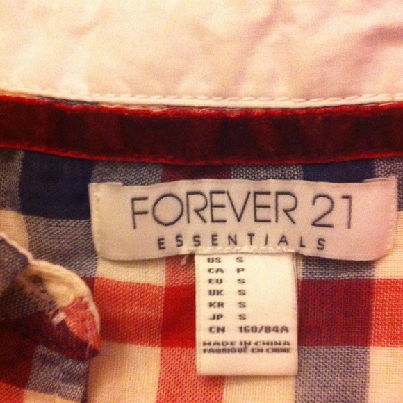 ⚠️⚠️RED WHITE AND BLUE FLANNEL⚠️⚠️ - Picture 3 of 3