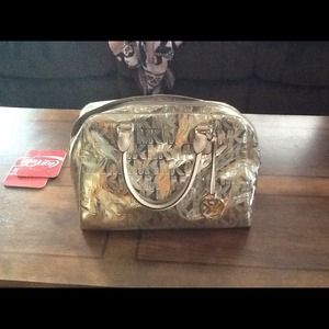 💯% Authentic Michael Kors RESERVED @devanrenee