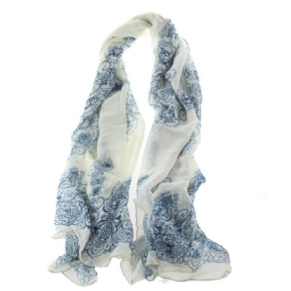 Accessories - Beautiful blue and white scarf