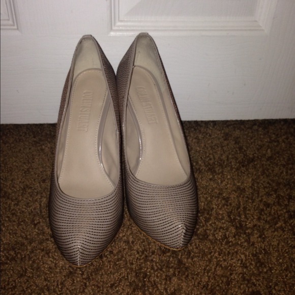 Colin Stuart Pumps - Picture 2 of 4