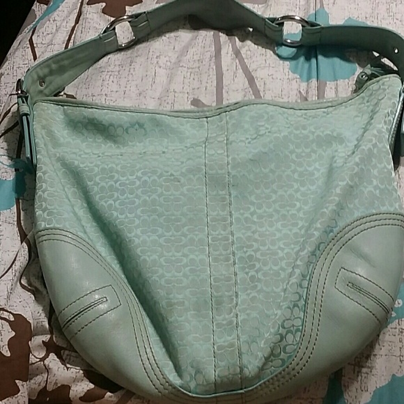 《《REDUCED》》Authentic Coach hobo purse