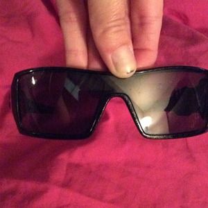 Traded to SHOPAHOLIC