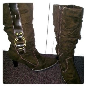 Ninewest..Comfy boots..size 8