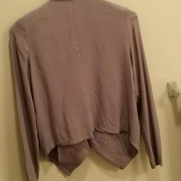 Gray Pointed Jacket - Picture 3 of 4