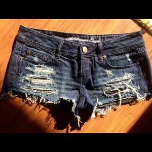 American Eagle destroyed shorts🎀