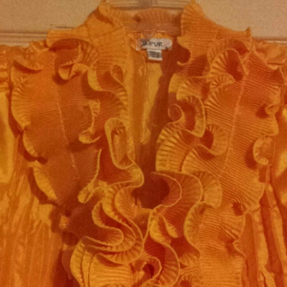 Beautiful Ruffle Shirt - Picture 2 of 2