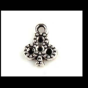 Clover charm NWT.3@$3ea, 5@$2ea