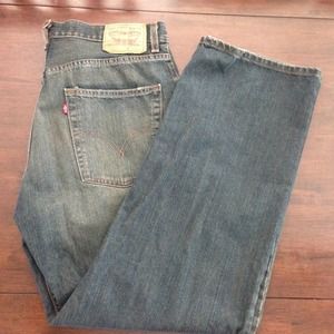 Men's Levi Jeans