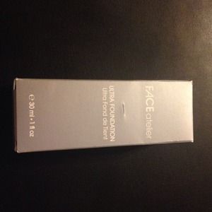 SOLD ****Face atelier foundation SAND