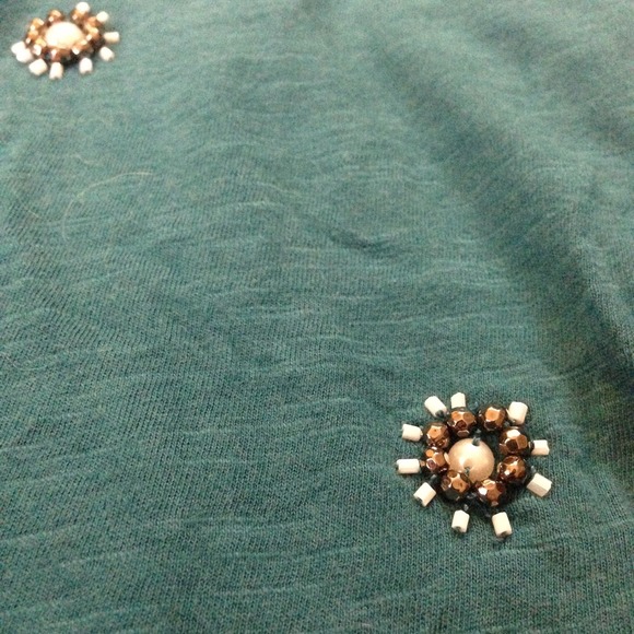 🚫🚫SOLD🚫🚫Express beaded tank top - Picture 3 of 3