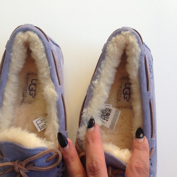 Ugg Australia Dakota moccasins Sz 6 new - Picture 3 of 4