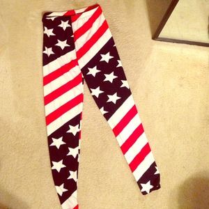 🇺🇸NWOT  cute patriotic Leggings🇺🇸