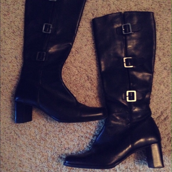 BEAUTIFUL* Sudini  Italian Leather size 8w