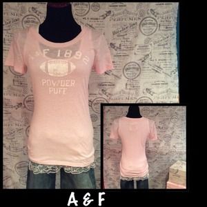 🚫SOLD🚫 A & F powder puff tee sz L