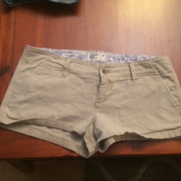 American Eagle shorts size 4
