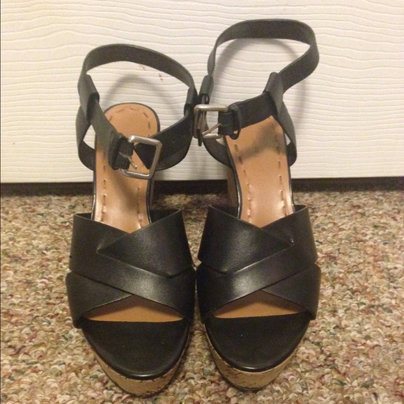 Tahari black cork wedge cute