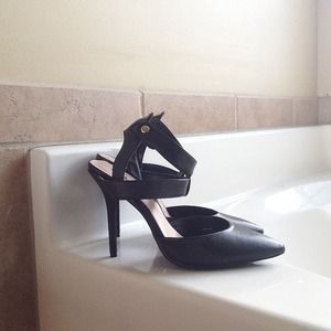 **Flash Sale** Strappy D'orsay pumps