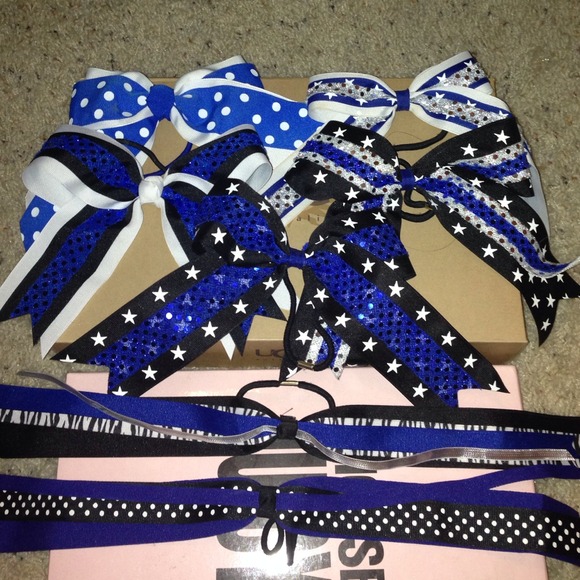 Cheer Bows🎀