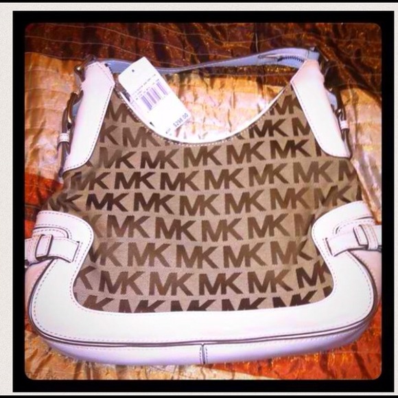MK purse