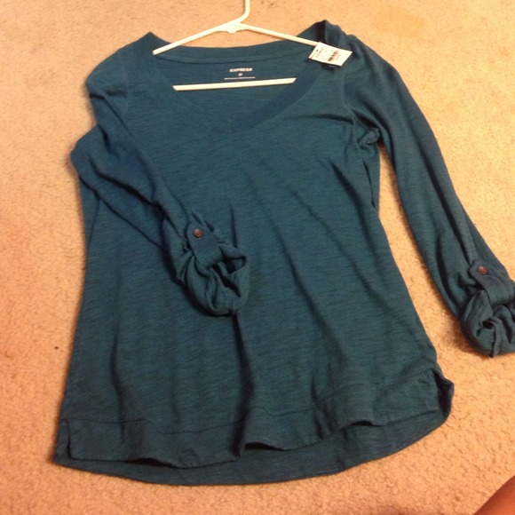 Blue express vneck 3/4 sleeve shirt NEW