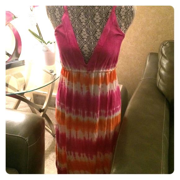 Dresses & Skirts - Sun Dress