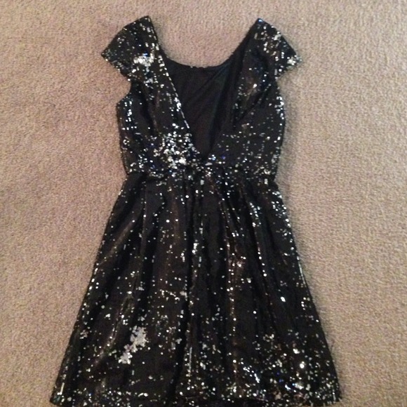 Forever 21 Sequined A-Line Dress - Picture 2 of 4