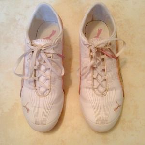 💥REDUCED💥 PUMA sport shoes for women