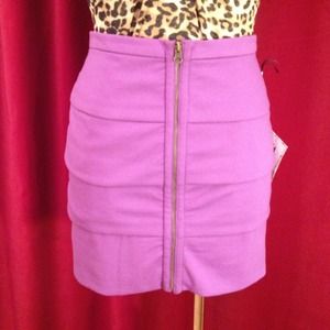 NWT BB Dakota tiered mini.
