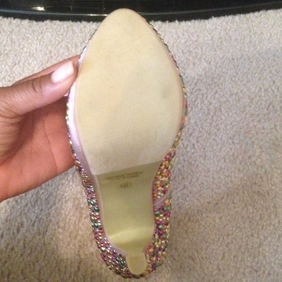 🛑 sold!!!! 🆕Tess beige heel 5.75 2" platform - Picture 3 of 3