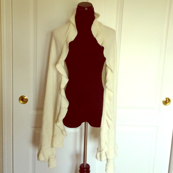 Classy Cream shawl