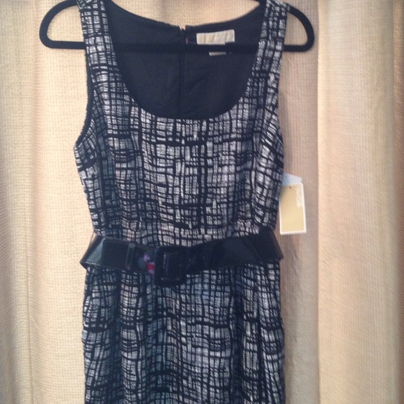 *** NWT MICHAEL KORS BLACK/WHITE DRESS 10 $140