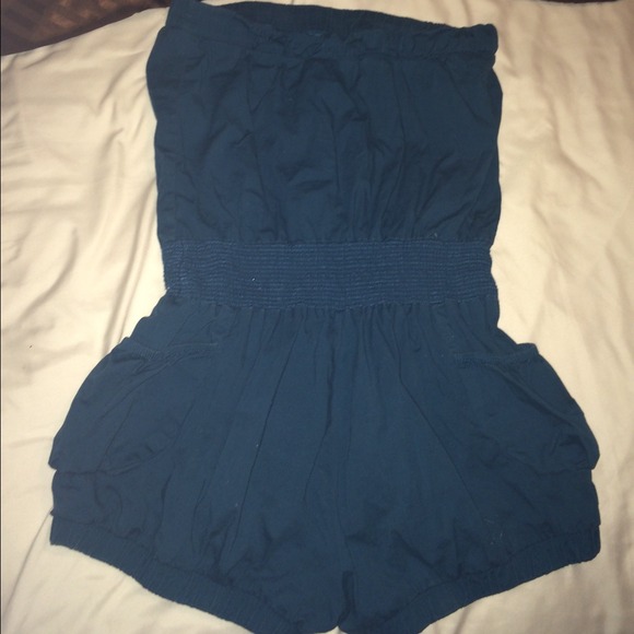 Teal strapless shorts romper. - Picture 2 of 3