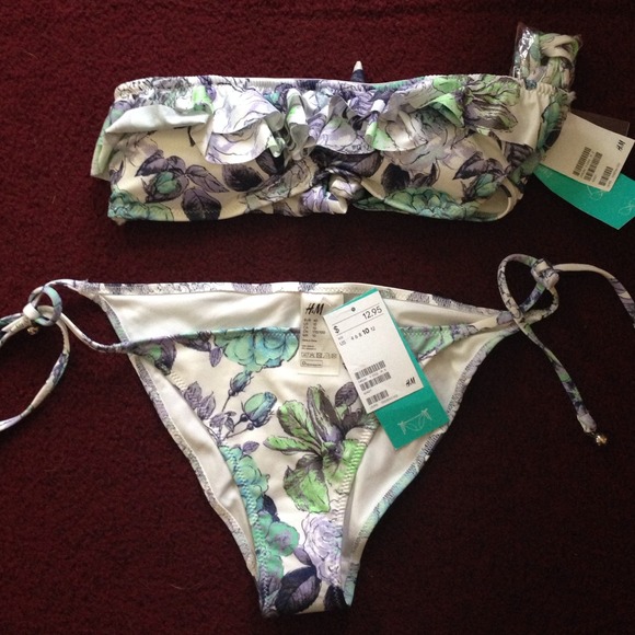 H&M Floral Bandeau Ruffle Bikini