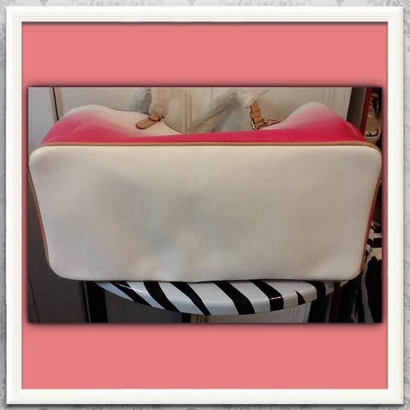 POMEGRANATE COACH PEYTON OMBRÉ PURSE & WRISTLET - Picture 4 of 4