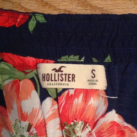 Floral Hollister dress!! - Picture 4 of 4