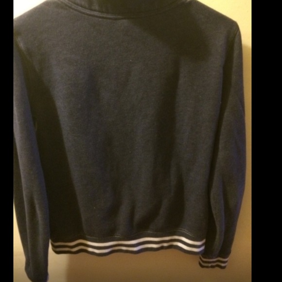 Victoria's Secret Pink pullover - Picture 2 of 2