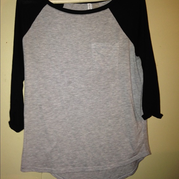 basic tee from h&m - Picture 2 of 3