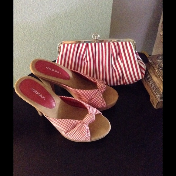 Red and white heels and matching clutch - Picture 1 of 3