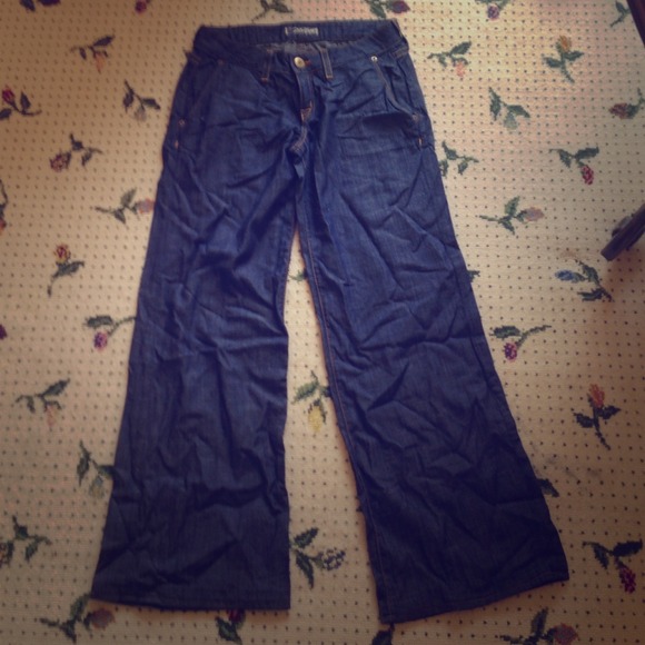 Jeans - Picture 1 of 4