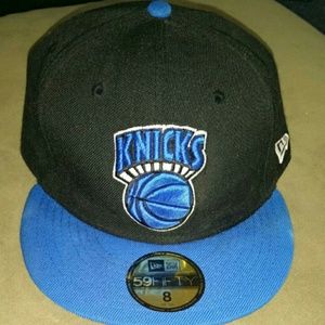 Knicks NewEra fitted hat.