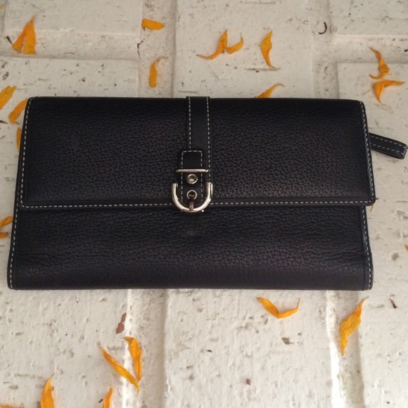💯 Coach Wallet