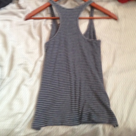 Exspress Razor Back Tank🌞 - Picture 4 of 4