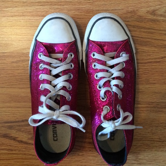 Sparkly converse shoes