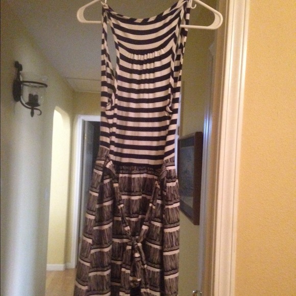 Sundress - Picture 2 of 2